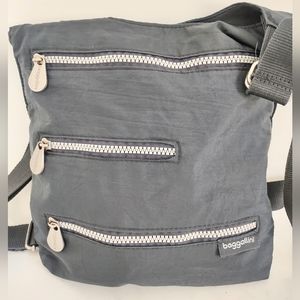 Baggallini Classic Dark Gray 3 Zip Crossbody Travel Multiple Pockets Purse Bag
